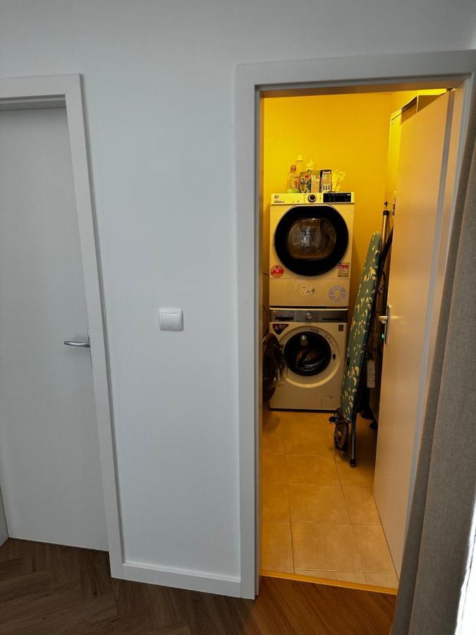 Апартаменты Luxury Penthouse At The Historical Centre With Free Parking Братислава Экстерьер фото