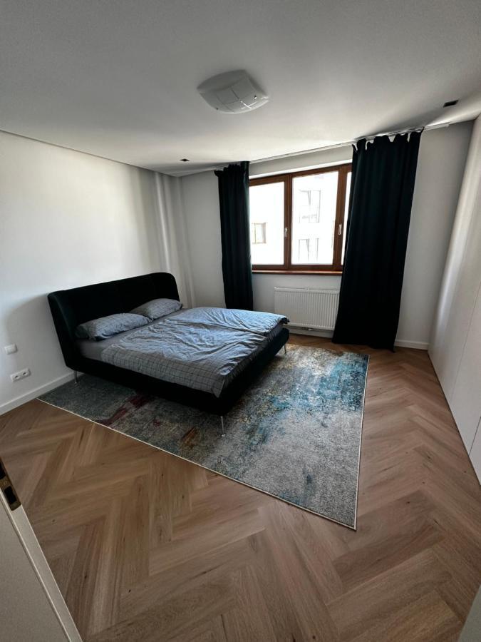 Апартаменты Luxury Penthouse At The Historical Centre With Free Parking Братислава Экстерьер фото